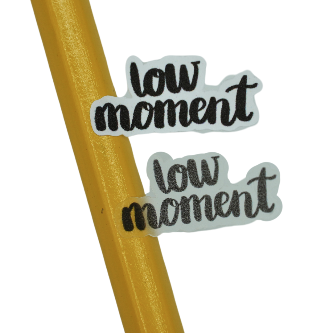 Low Moment - Handlettering